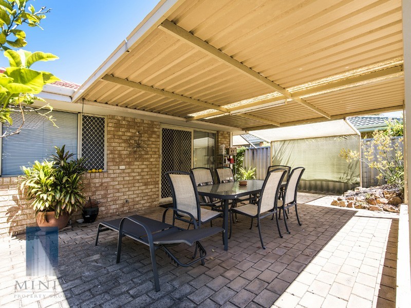 4 Foreshore Entrance, Wilson WA 6107