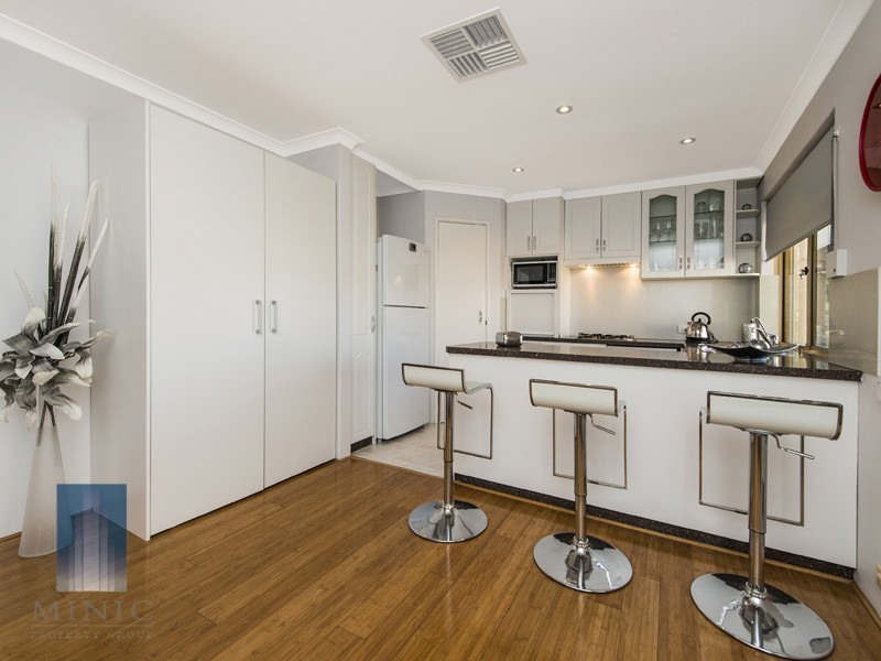 8/10 Grayson Court, Wilson WA 6107