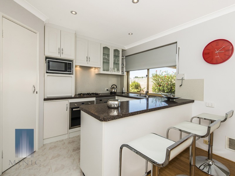 8/10 Grayson Court, Wilson WA 6107