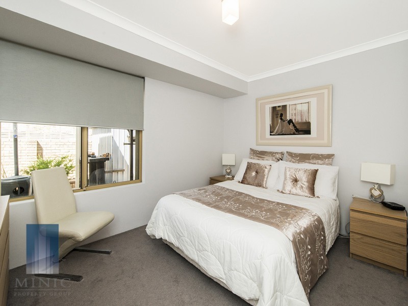 8/10 Grayson Court, Wilson WA 6107