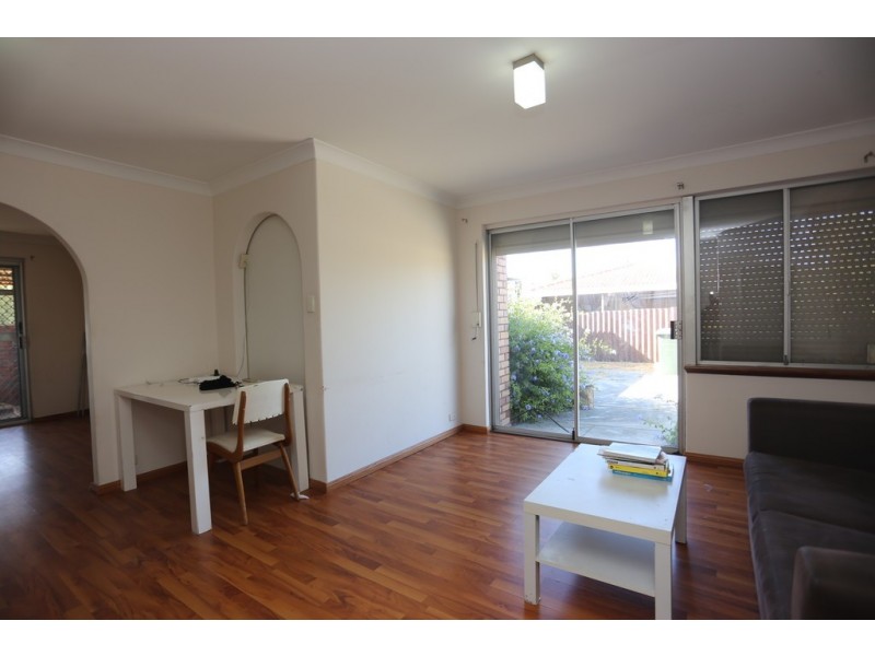 14 MEADOWBROOK DRIVE, Parkwood WA 6147