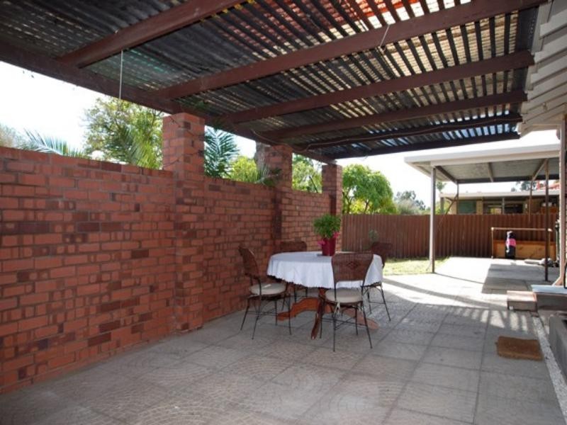 14 MEADOWBROOK DRIVE, Parkwood WA 6147