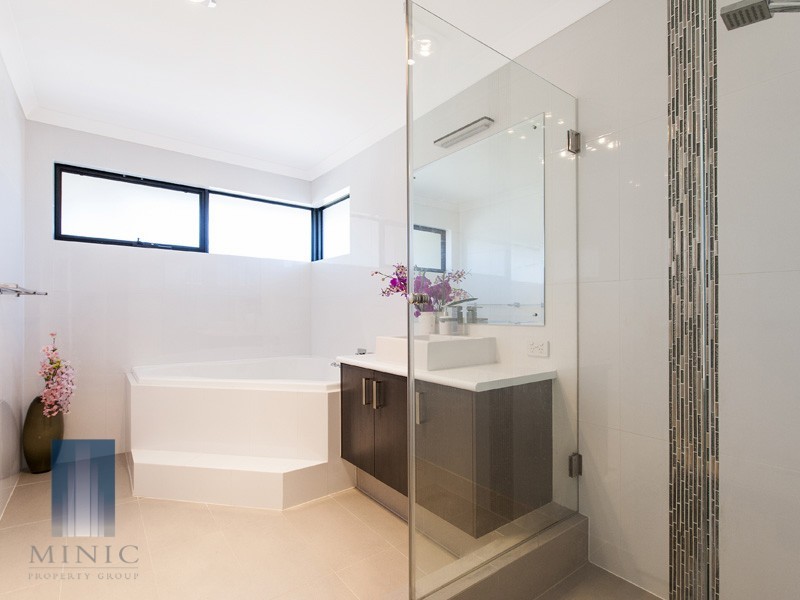 50 Mandora Way, Riverton WA 6148