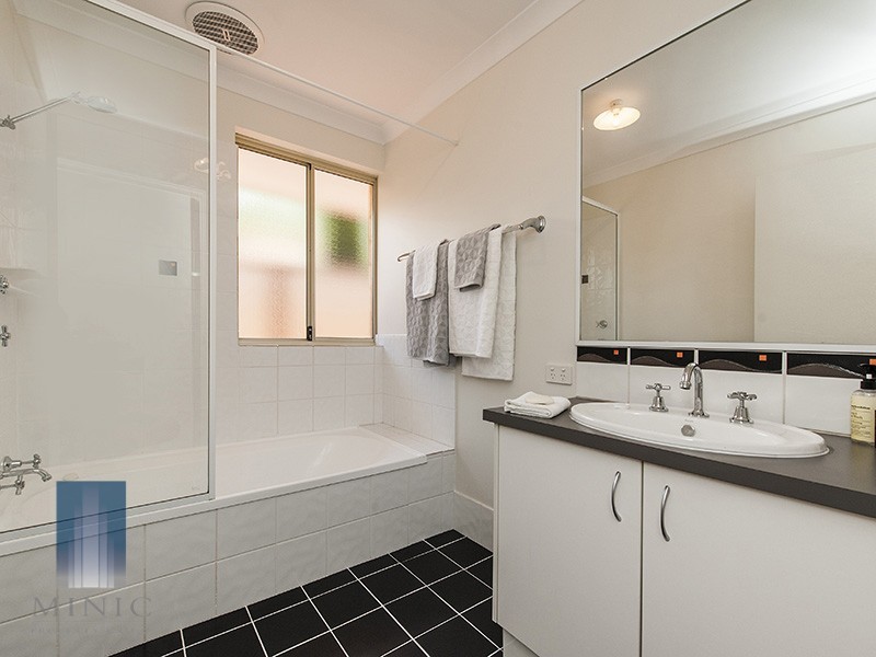 28 Hooson Way, Wilson WA 6107