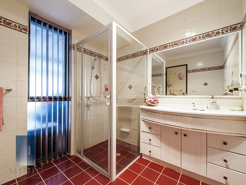 77 Fern Road, Wilson WA 6107