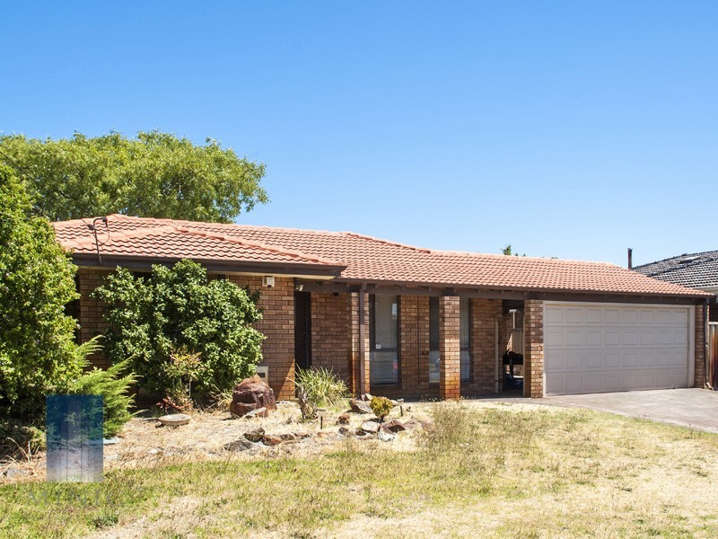 10 Blenny Close, Cannington WA 6107