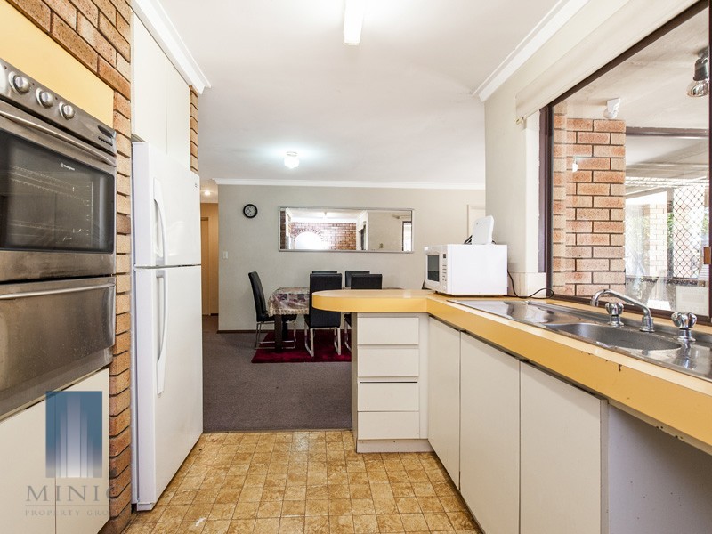 10 Blenny Close, Cannington WA 6107