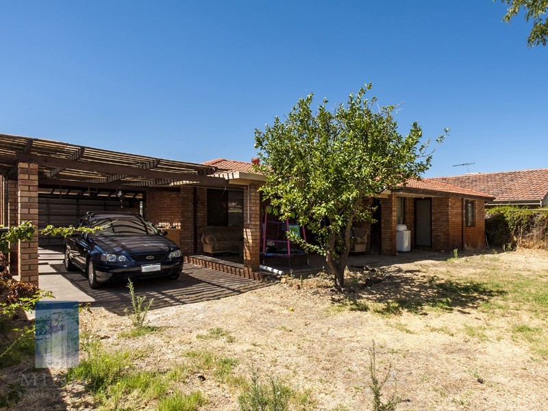 10 Blenny Close, Cannington WA 6107