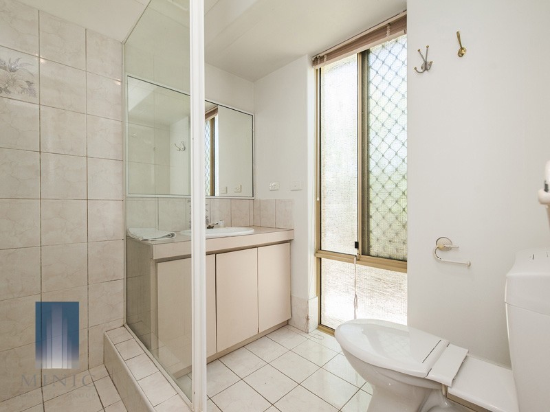 81 Collins Road, Willetton WA 6155