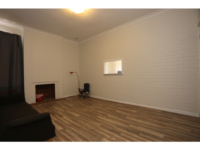 110 Manning Road, Wilson WA 6107