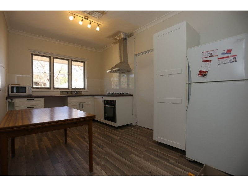 110 Manning Road, Wilson WA 6107