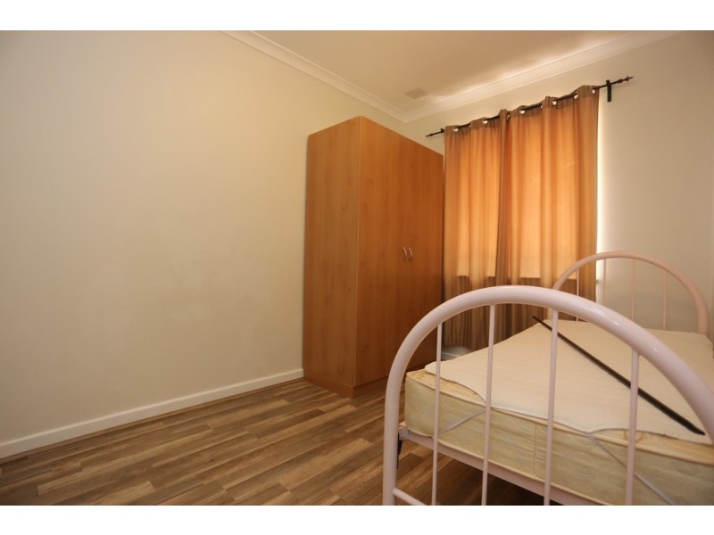 110 Manning Road, Wilson WA 6107