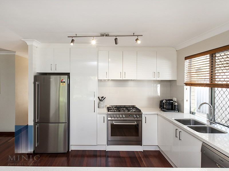 60B Cloister Avenue, Manning WA 6152