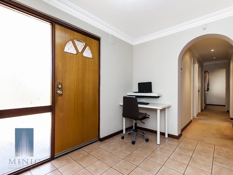 2 Nicol Road, Parkwood WA 6147