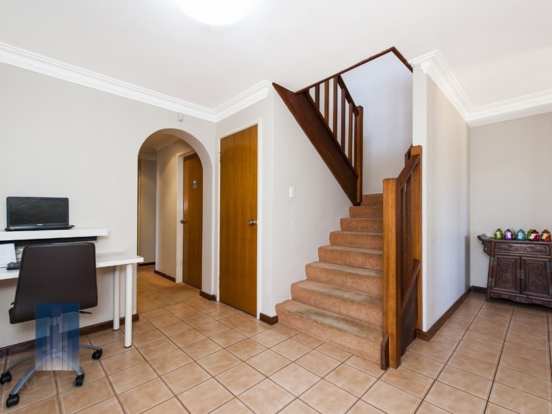 2 Nicol Road, Parkwood WA 6147