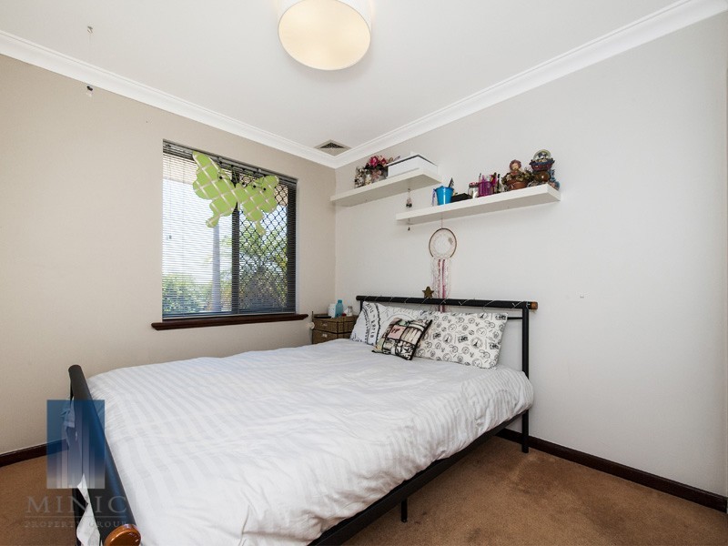 2 Nicol Road, Parkwood WA 6147