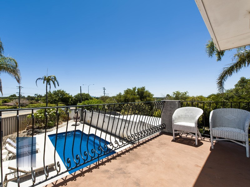 2 Nicol Road, Parkwood WA 6147