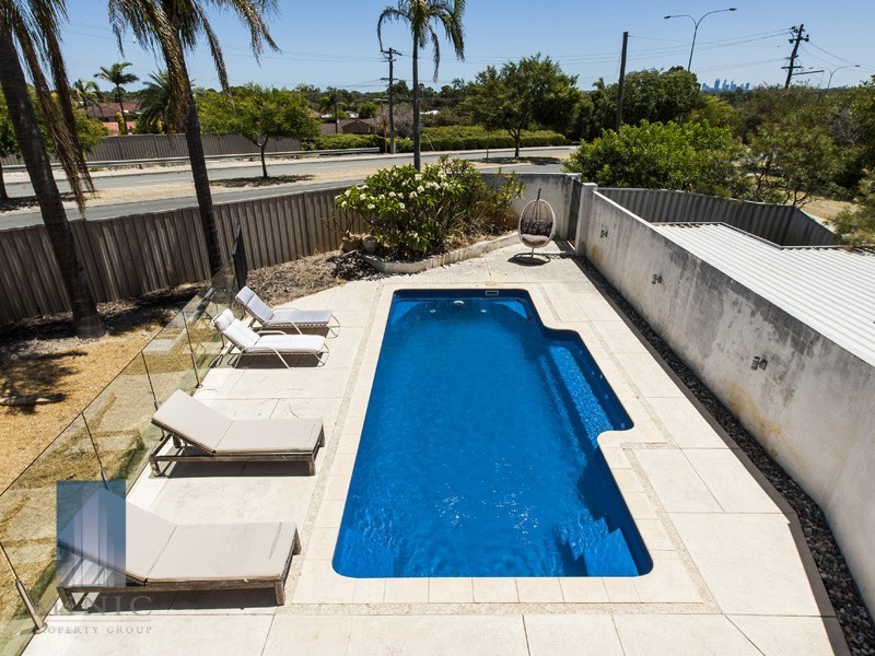 2 Nicol Road, Parkwood WA 6147