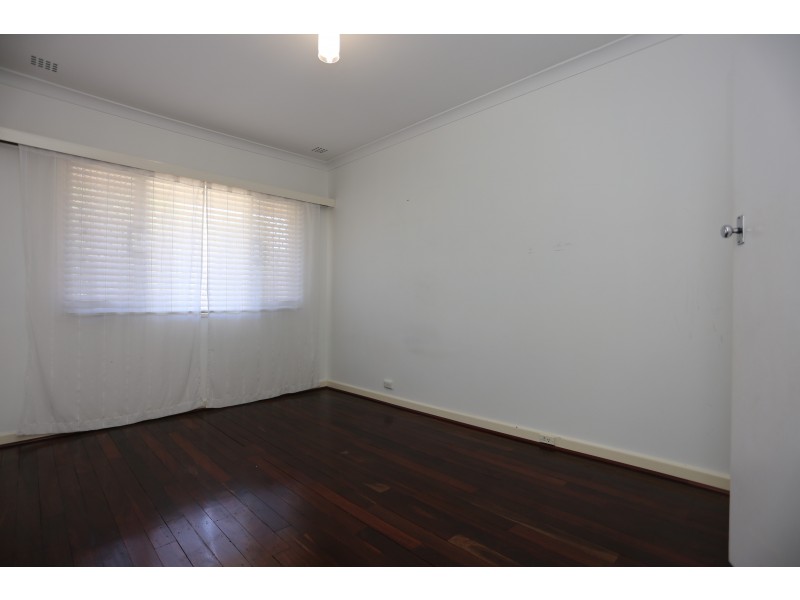81 Armstrong Road, Wilson WA 6107