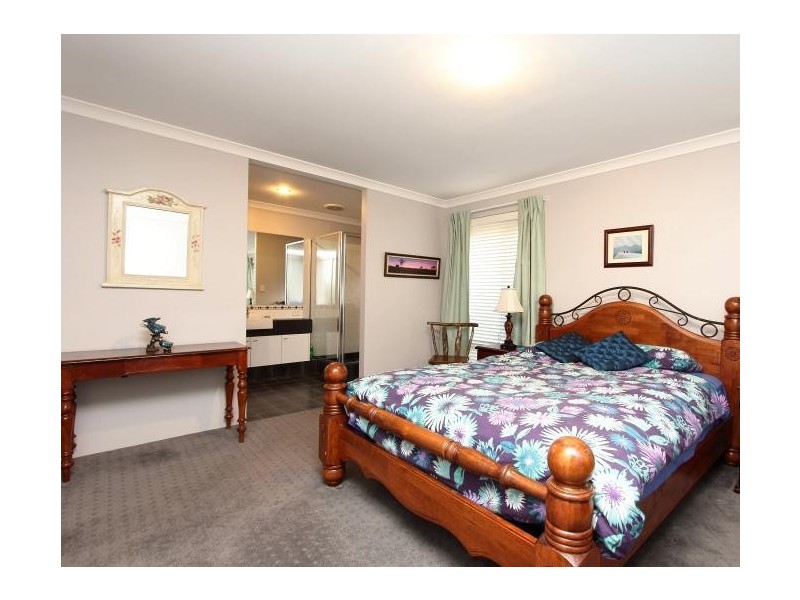 154 Gateway Boulevard, Canning Vale WA 6155