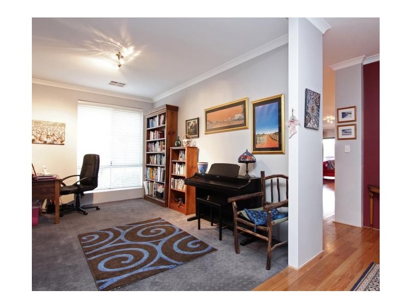 154 Gateway Boulevard, Canning Vale WA 6155