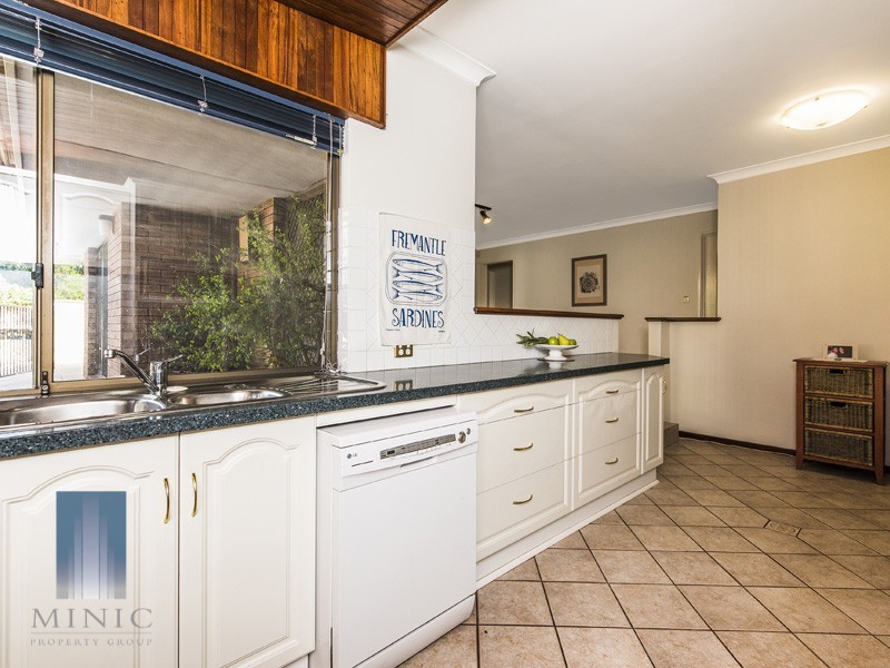 18 Hyland Way, Wilson WA 6107