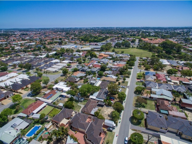 34 Shelbred Way, Westminster WA 6061