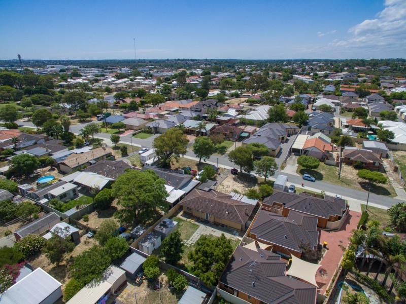 34 Shelbred Way, Westminster WA 6061