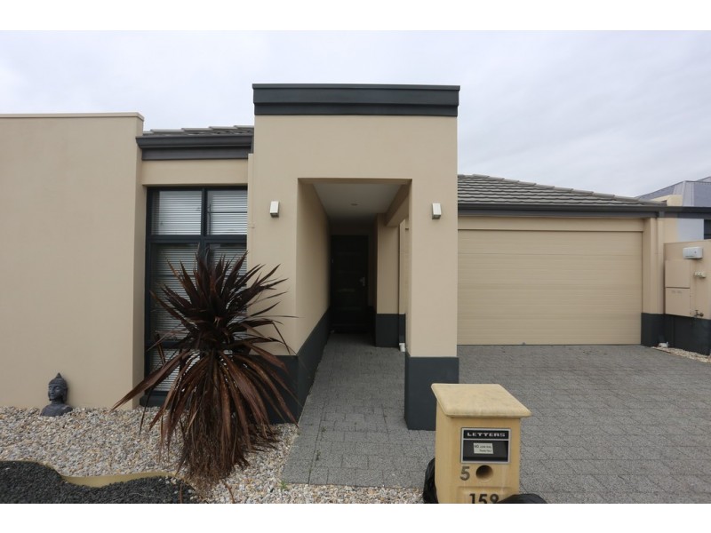5/159 Canna Drive, Canning Vale WA 6155