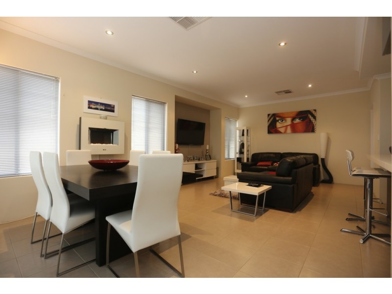 5/159 Canna Drive, Canning Vale WA 6155