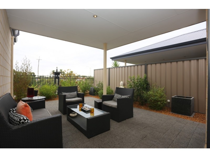 5/159 Canna Drive, Canning Vale WA 6155