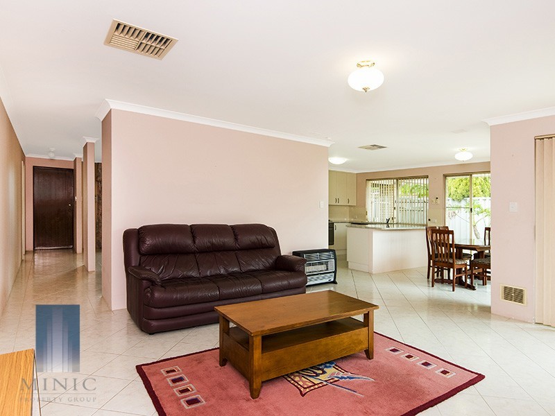 2/49 Henning Crescent, Manning WA 6152