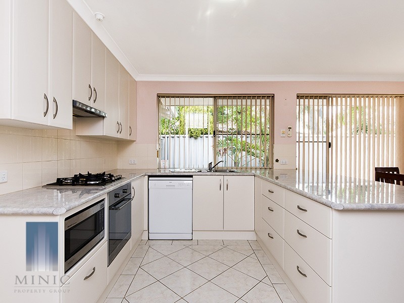 2/49 Henning Crescent, Manning WA 6152