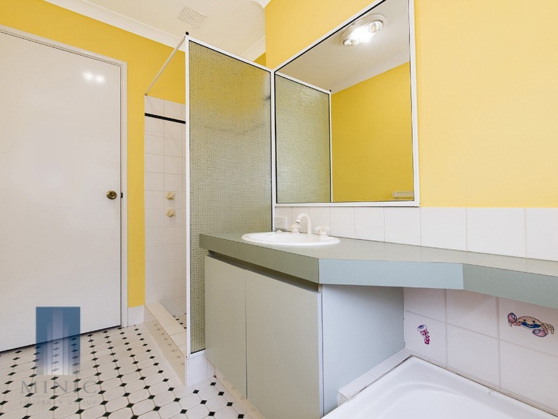 2/49 Henning Crescent, Manning WA 6152