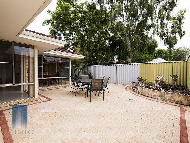 2/49 Henning Crescent, Manning WA 6152