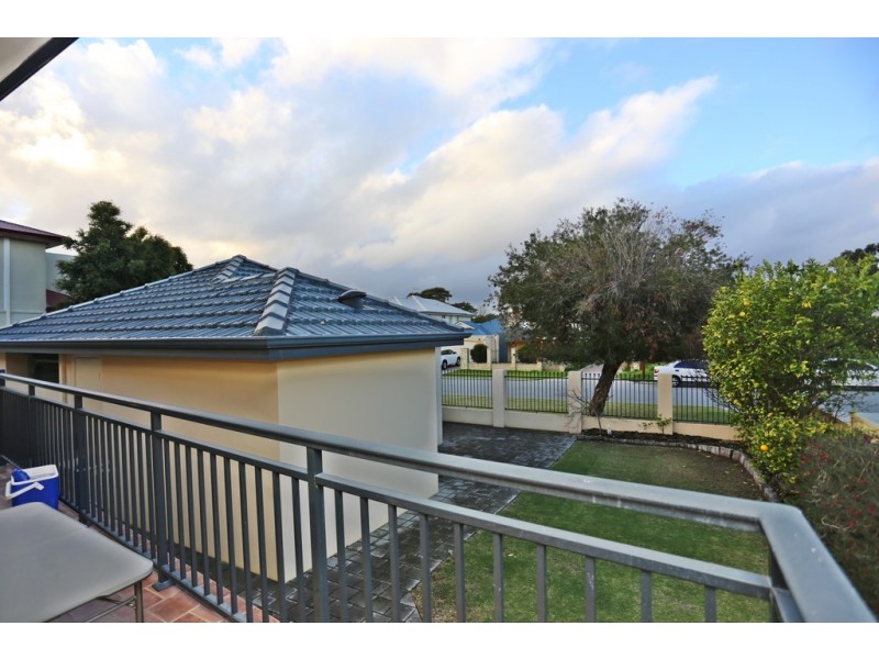 1/17 Daring Place, Wilson WA 6107