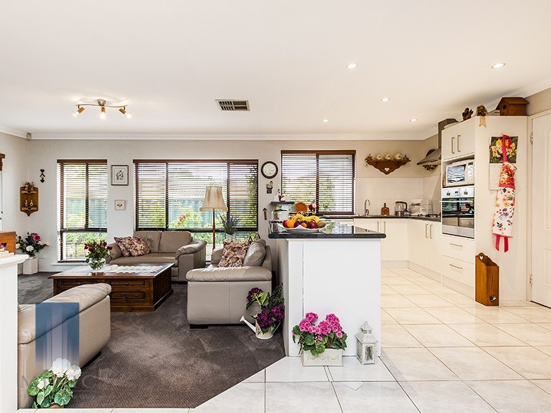 84 Cloister Avenue, Manning WA 6152