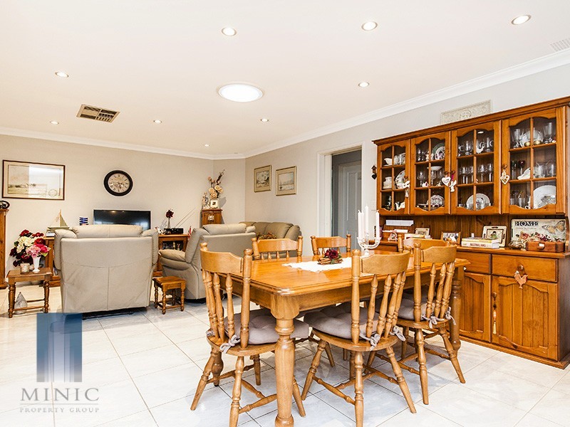 84 Cloister Avenue, Manning WA 6152