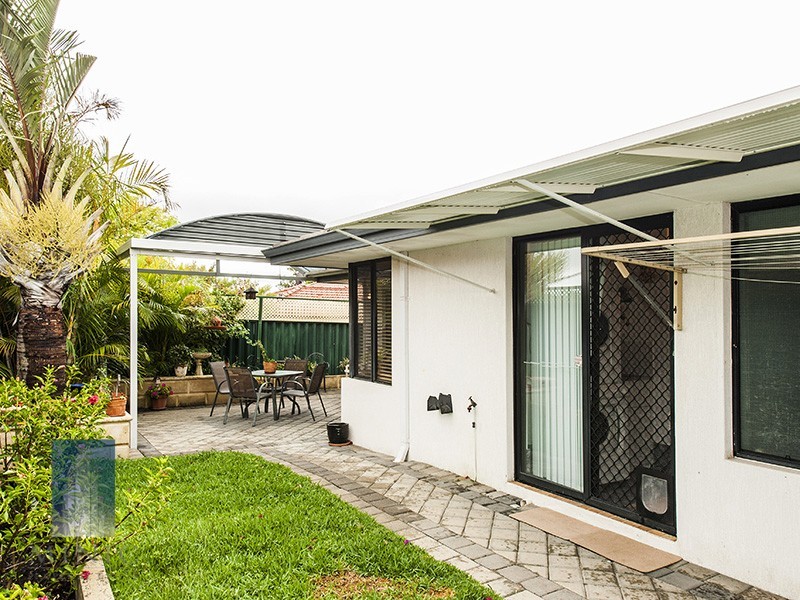 84 Cloister Avenue, Manning WA 6152