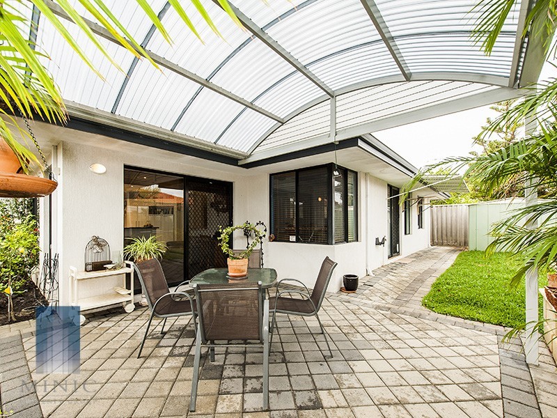 84 Cloister Avenue, Manning WA 6152