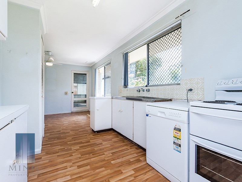 13 Langham Gardens, Wilson WA 6107