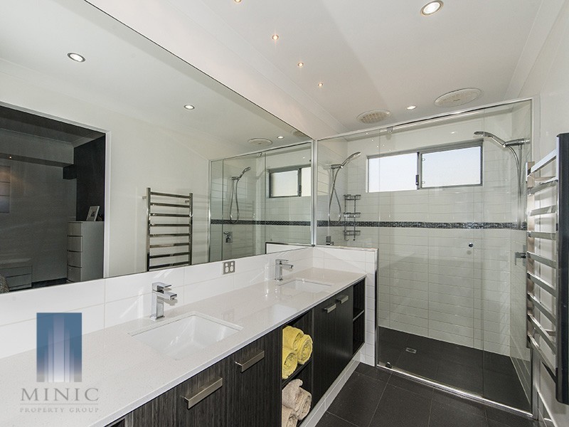 7 Benbecula Circle, Bedfordale WA 6112