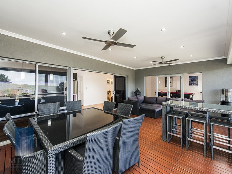 7 Benbecula Circle, Bedfordale WA 6112