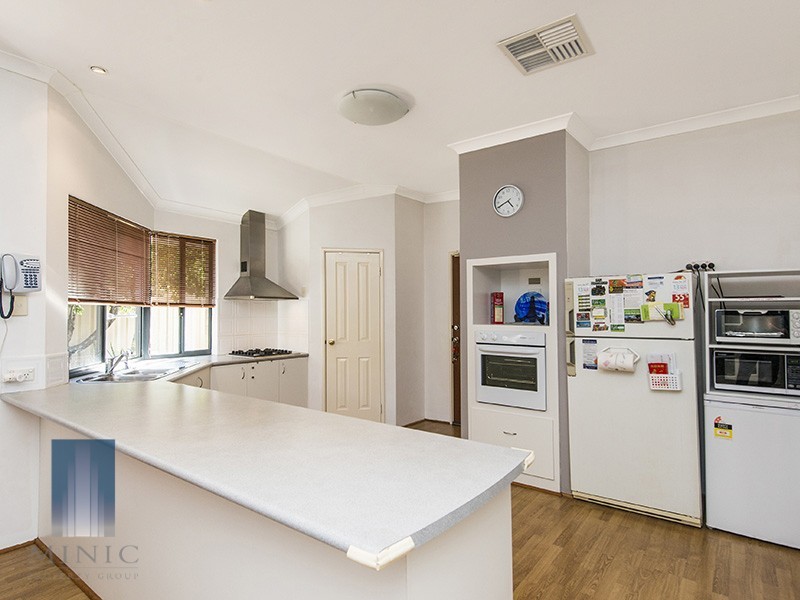 5 Jenkins Lane, Langford WA 6147