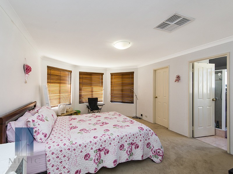 5 Jenkins Lane, Langford WA 6147