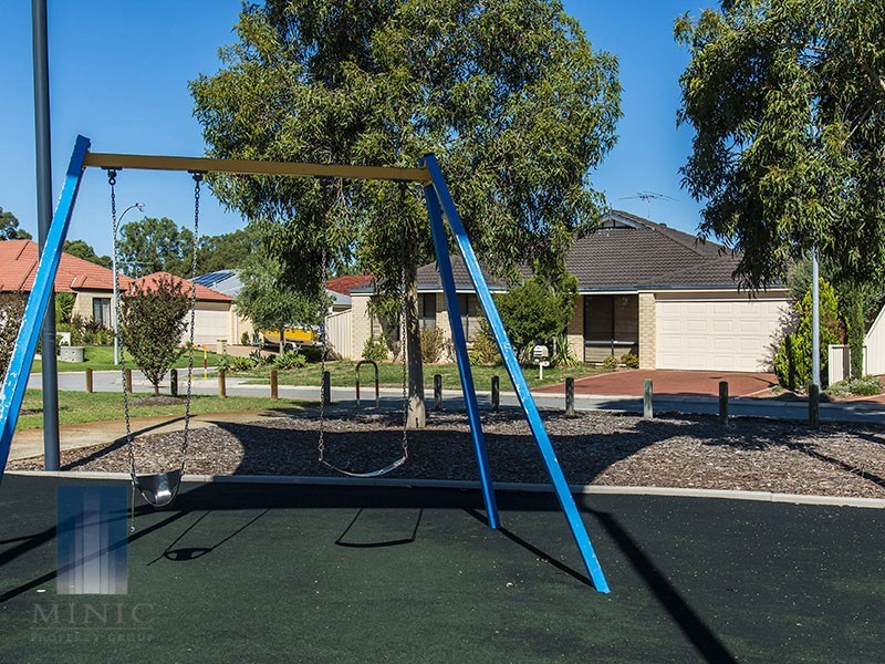 5 Jenkins Lane, Langford WA 6147
