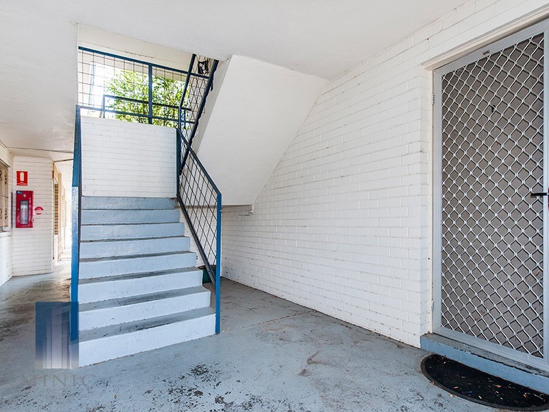 8/13 Grant Place, Bentley WA 6102