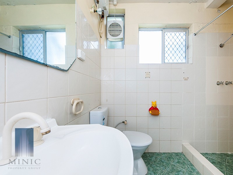 8/13 Grant Place, Bentley WA 6102