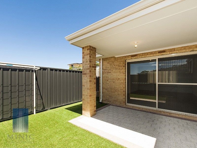 11A Stonehouse Crescent, Bentley WA 6102
