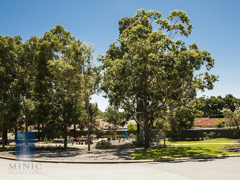 11A Stonehouse Crescent, Bentley WA 6102